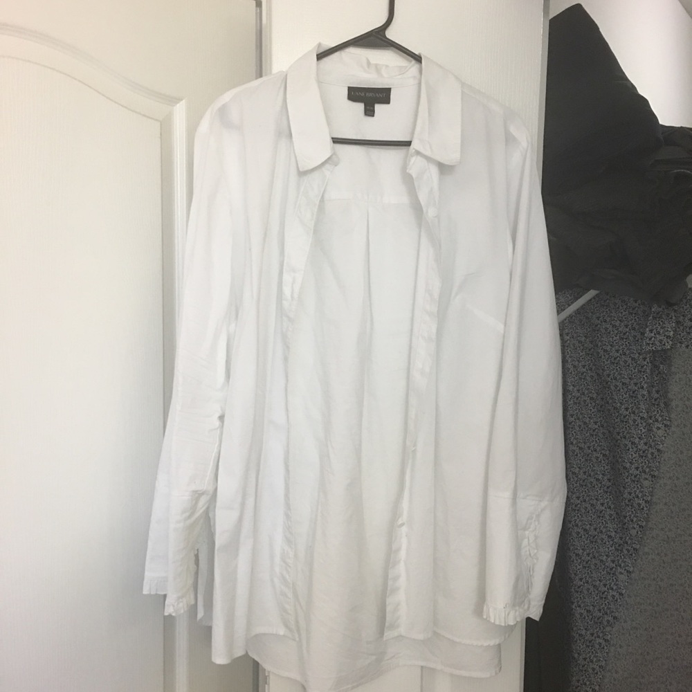 White collared buttoned down shirt